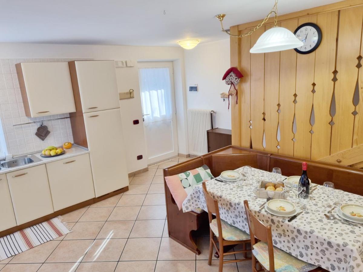 Ciapia Apartment Campitello di Fassa Bagian luar foto
