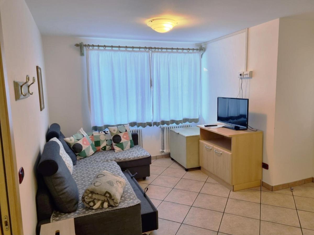 Ciapia Apartment Campitello di Fassa Bagian luar foto